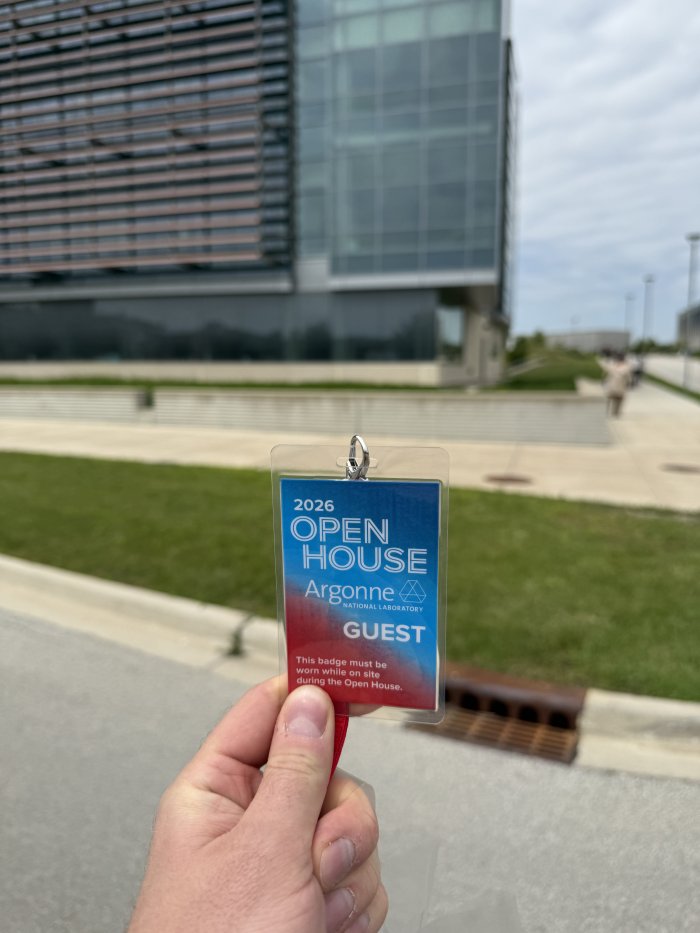 Argonn_lab_visitor_pass_IMG_8443